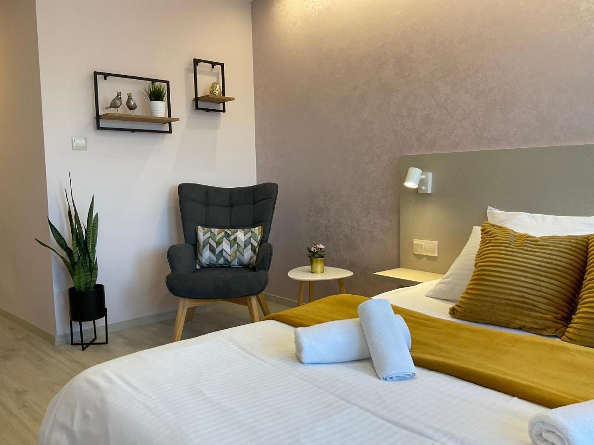 Guest Rooms Tsarevets Weliko Tarnowo Exterior foto