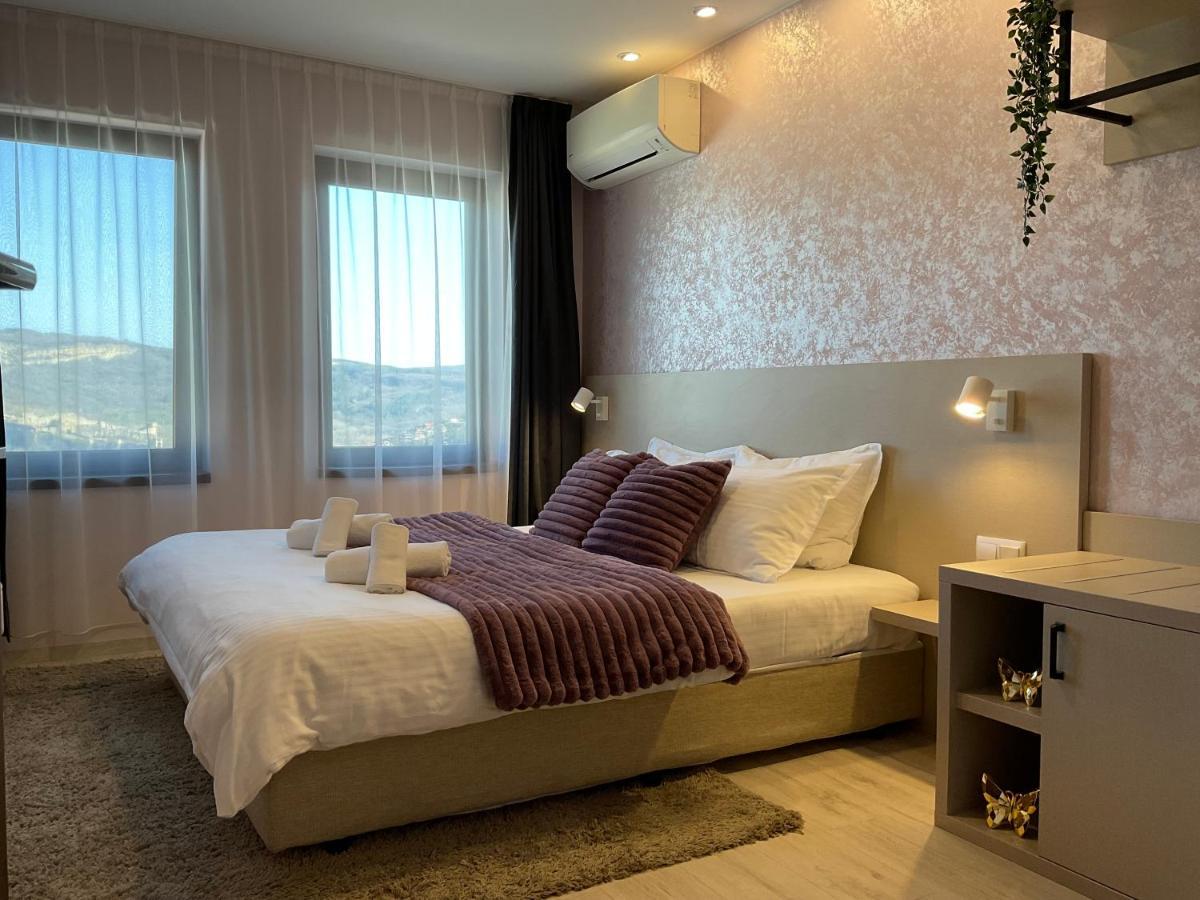 Guest Rooms Tsarevets Weliko Tarnowo Exterior foto