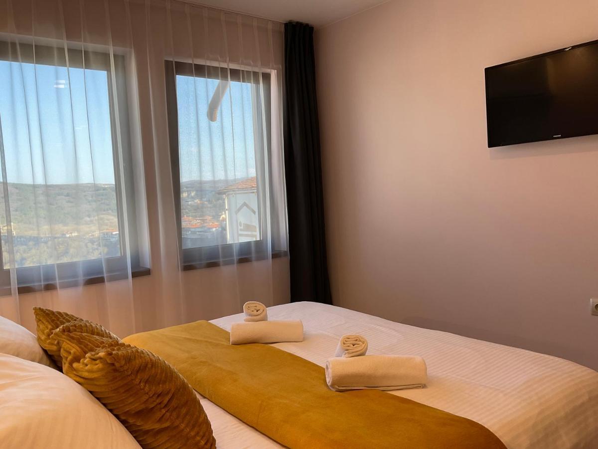 Guest Rooms Tsarevets Weliko Tarnowo Exterior foto