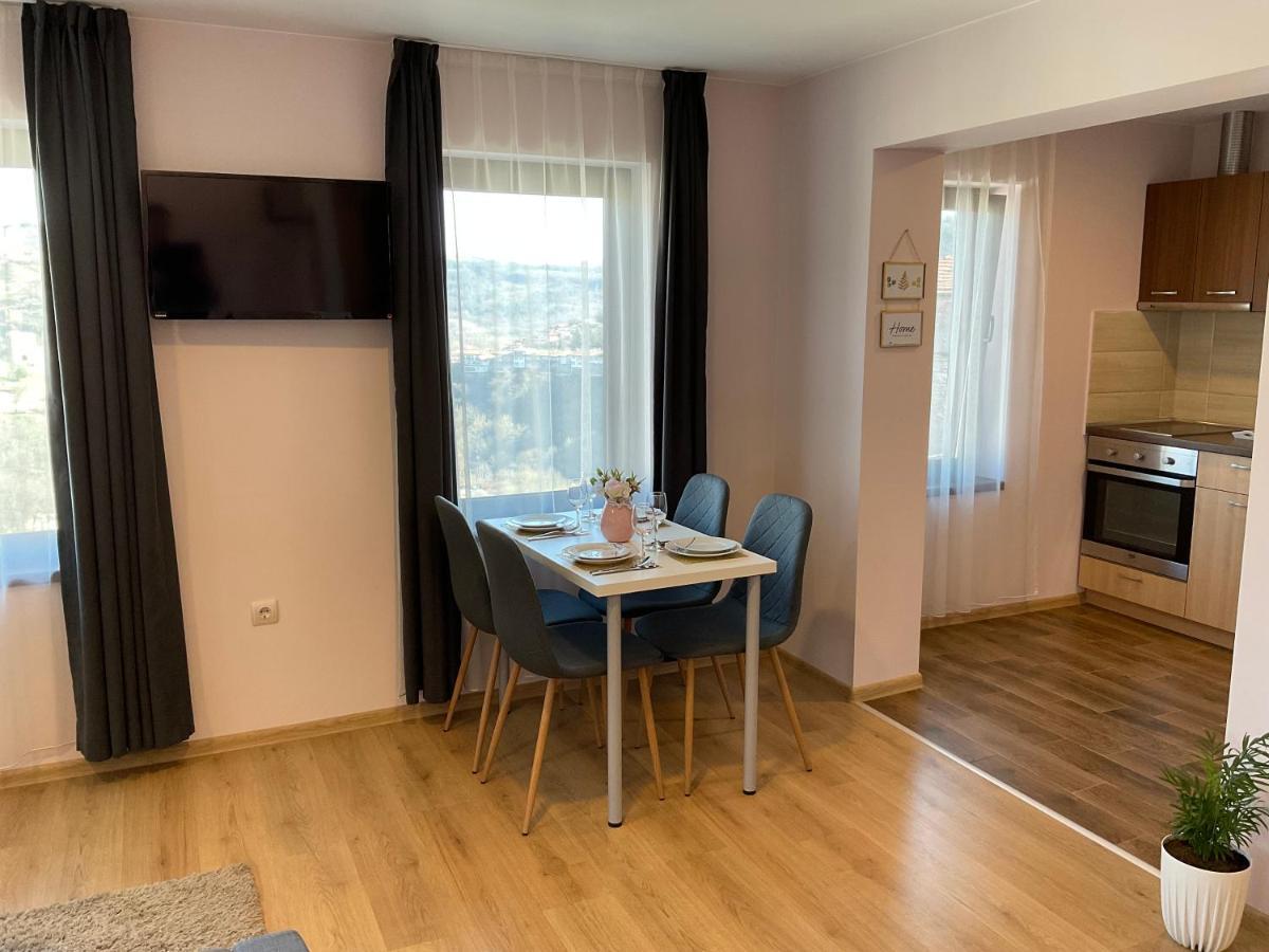 Guest Rooms Tsarevets Weliko Tarnowo Exterior foto