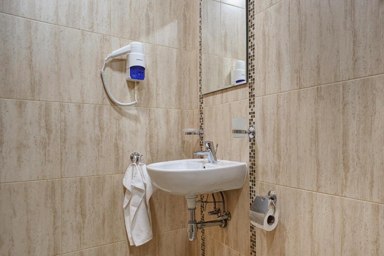 Guest Rooms Tsarevets Weliko Tarnowo Exterior foto